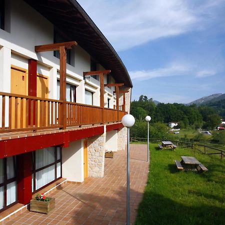Apartamentos Aldea Del Puente Cangas de Onis Luaran gambar