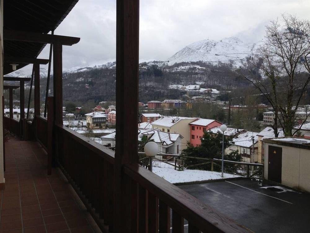 Apartamentos Aldea Del Puente Cangas de Onis Luaran gambar