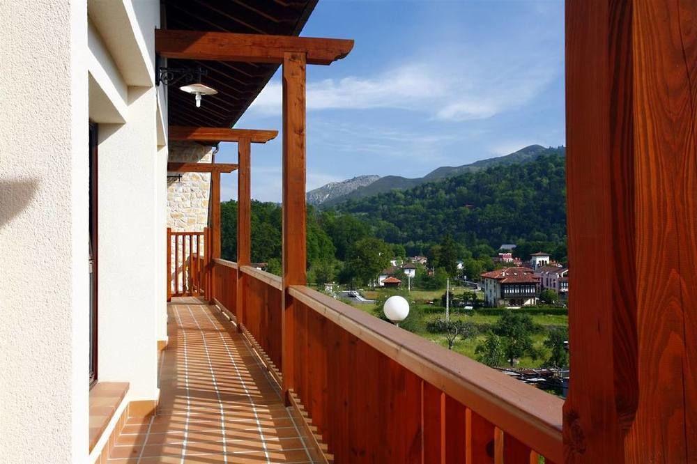 Apartamentos Aldea Del Puente Cangas de Onis Luaran gambar