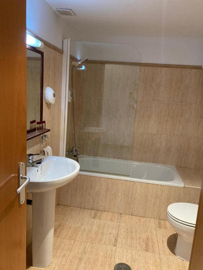 Apartamentos Aldea Del Puente Cangas de Onis Luaran gambar