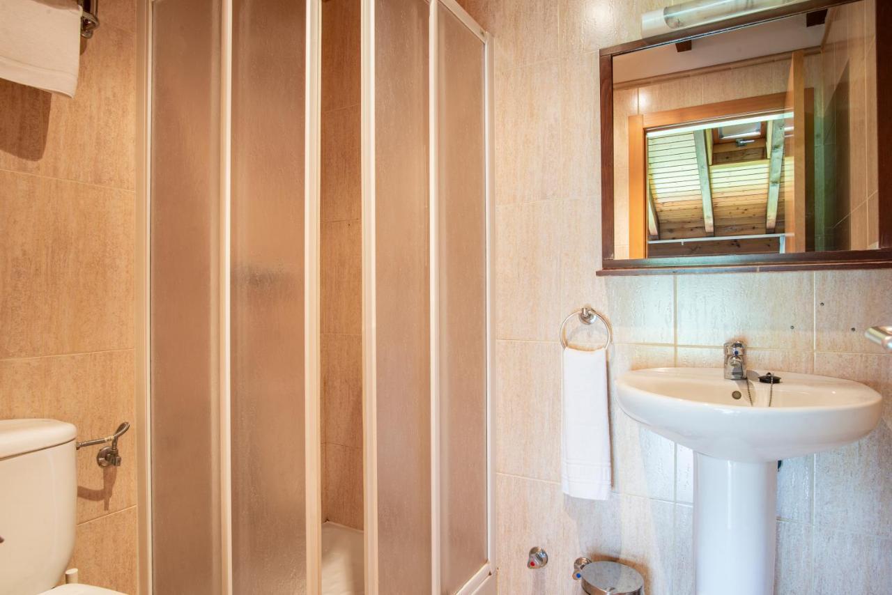 Apartamentos Aldea Del Puente Cangas de Onis Luaran gambar