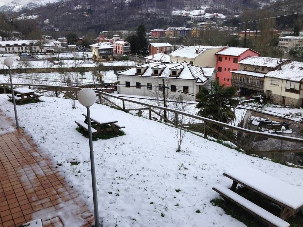 Apartamentos Aldea Del Puente Cangas de Onis Luaran gambar