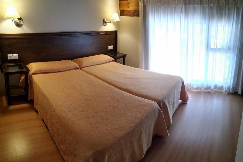 Apartamentos Aldea Del Puente Cangas de Onis Luaran gambar