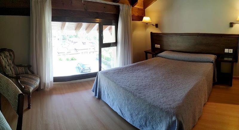 Apartamentos Aldea Del Puente Cangas de Onis Luaran gambar